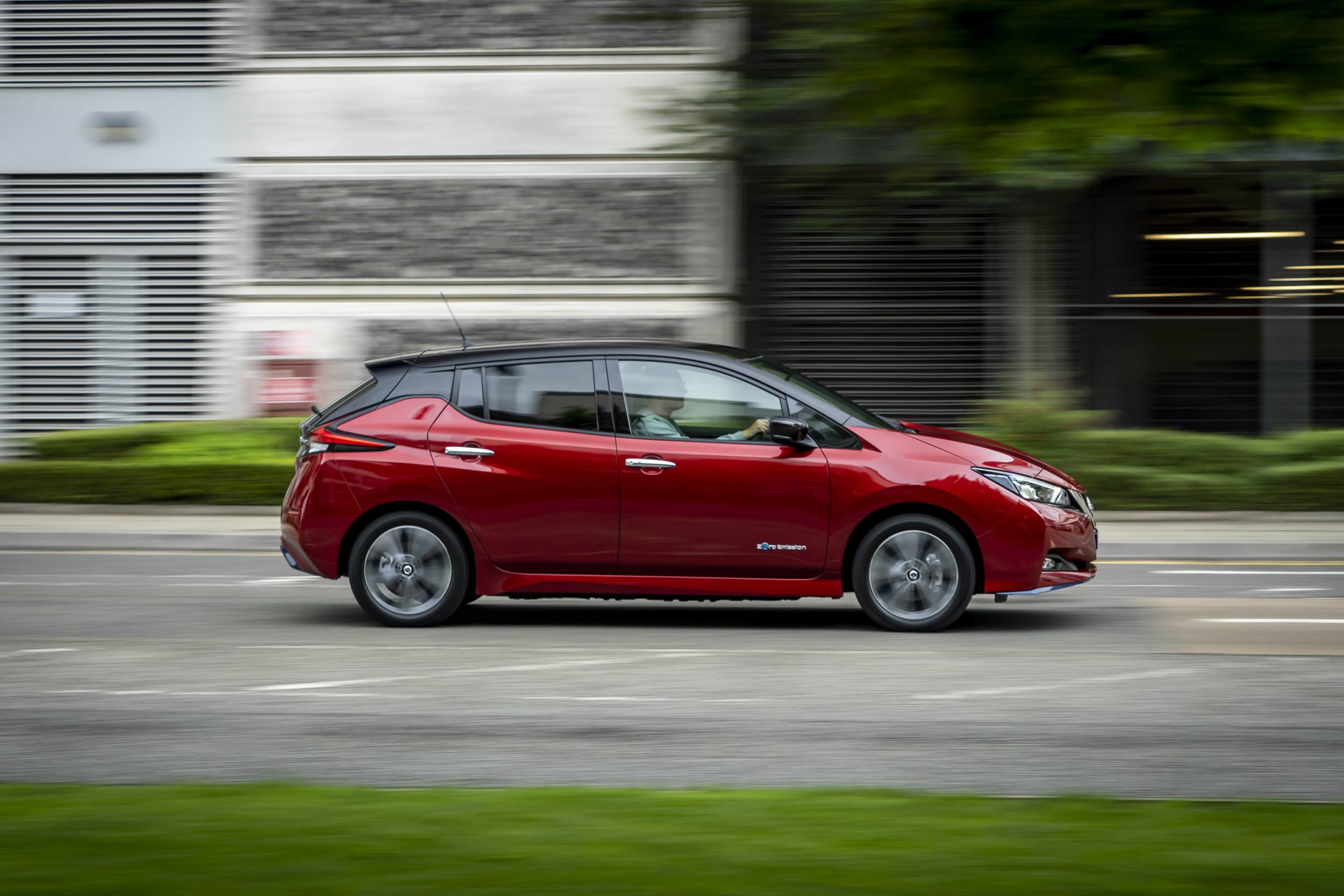Buying a hot sale used nissan leaf
